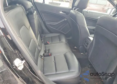 2018 Mercedes-Benz Gla 250 z USA, uszkodzony, nr VIN WDCTG4EB3JJ485671